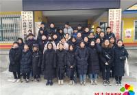 白樺社區聯合市五中學校開展“小雷鋒進社區”活動 