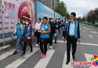 大學生志愿者走進社區 助力創建文明城