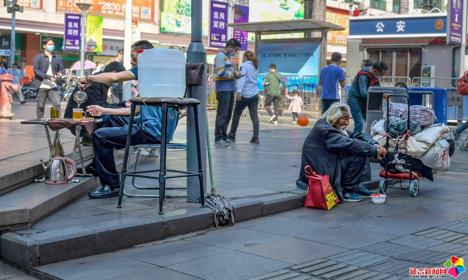 街拍：街頭一角